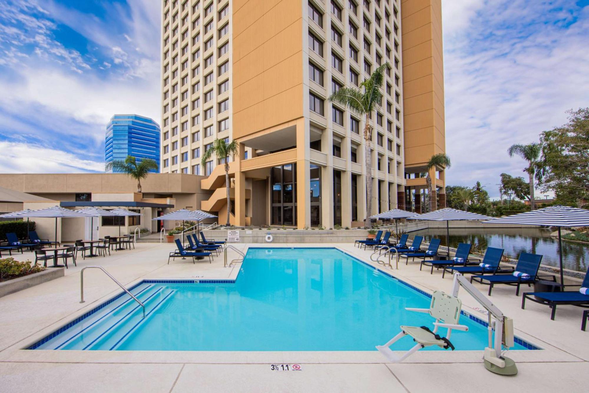 Hotel Fera Anaheim, A Doubletree By Hilton Orange Zewnętrze zdjęcie