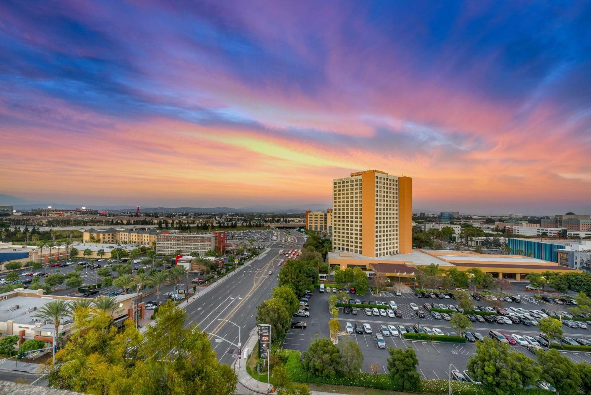 Hotel Fera Anaheim, A Doubletree By Hilton Orange Zewnętrze zdjęcie